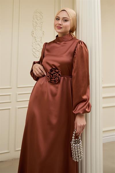 Gül Detay Taba Saten Elbise