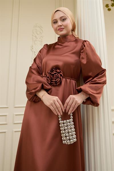 Gül Detay Taba Saten Elbise