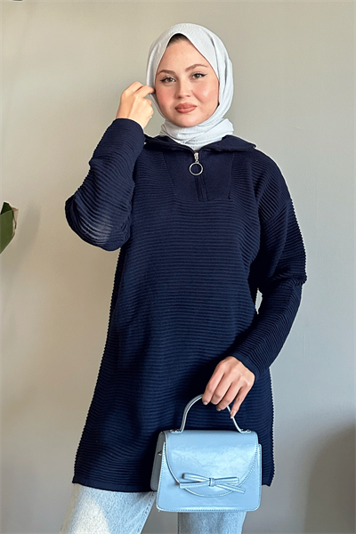 İnce Fitilli Boğazlı Lacivert Triko Kazak