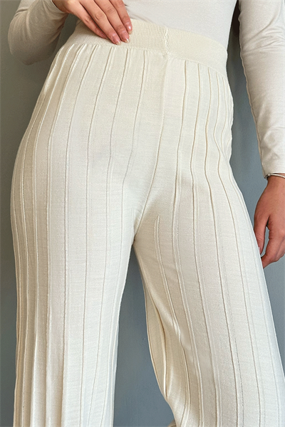 Kalın Fitilli Ekru Triko Pantolon