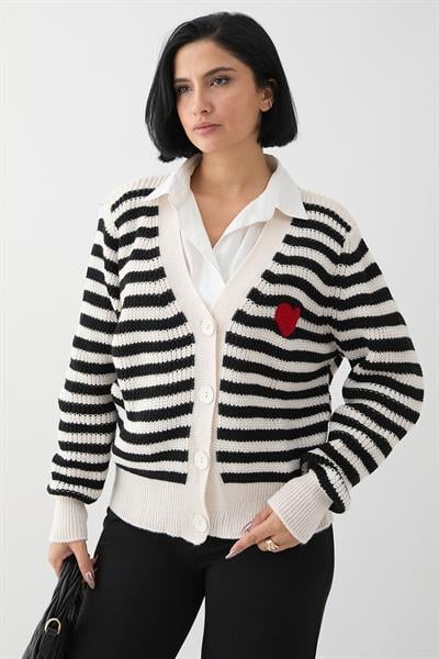 Kalpli Şeritli Ekru Triko Hırka