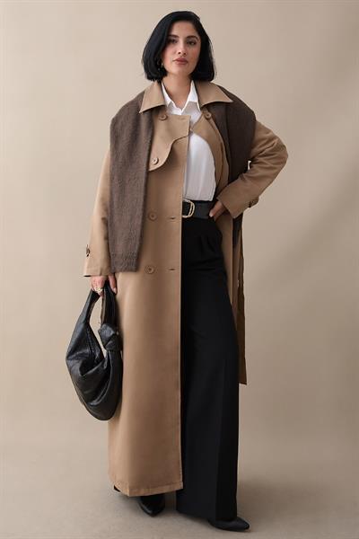 Kapak Detay Uzun Astarlı Bej Trençkot