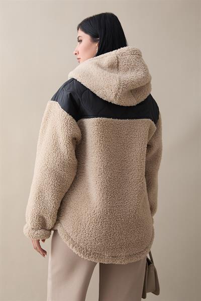 Kapitone Detay Bej Peluş Hırka