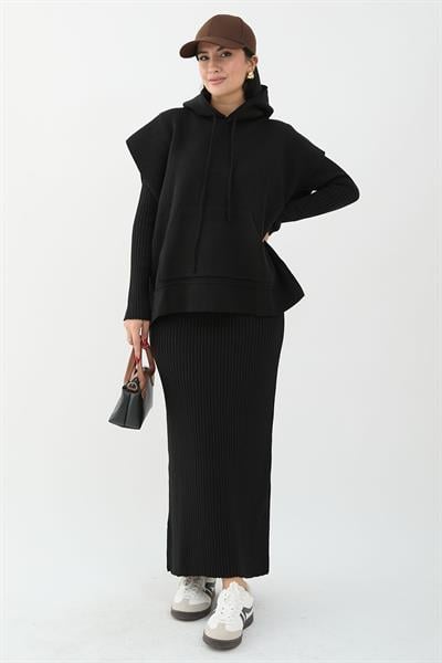 Kapüşonlu Elbiseli Siyah Triko Takım