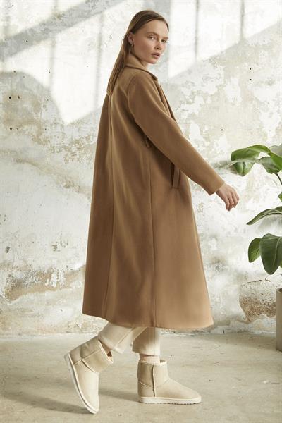 Kaşe Kuşaklı Astarlı Kaban - Camel