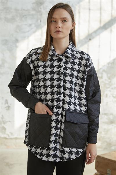 Kazayağı Desen Kapitone Siyah Ceket