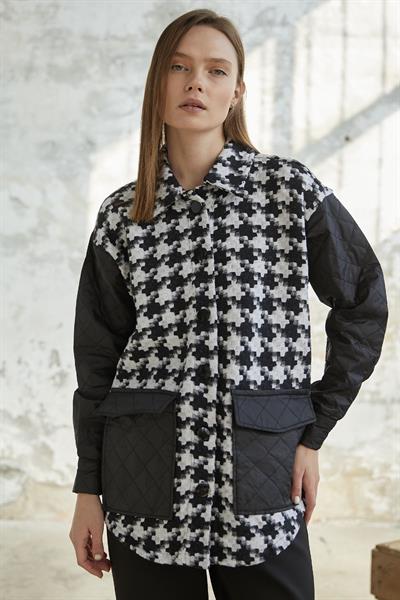 Kazayağı Desen Kapitone Siyah Ceket