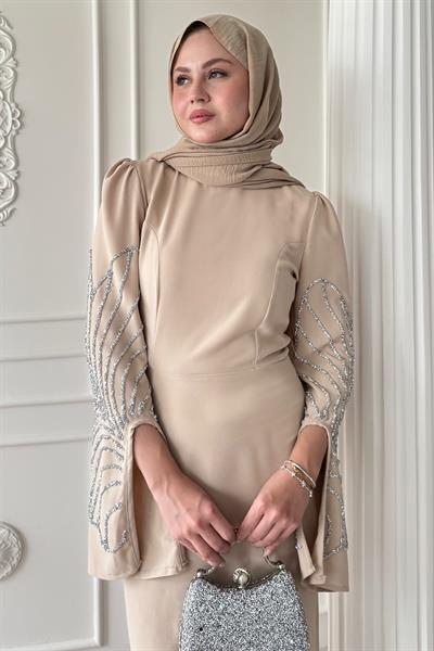 Kesik Kol Detay Taşlı Bej Abiye