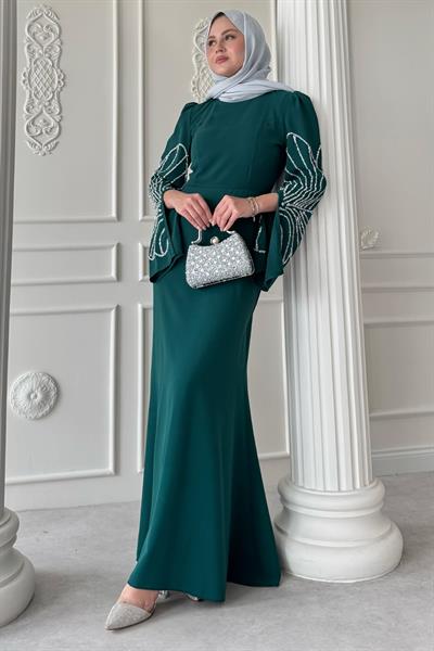 Kesik Kol Detay Taşlı Zümrüt Yeşili Abiye