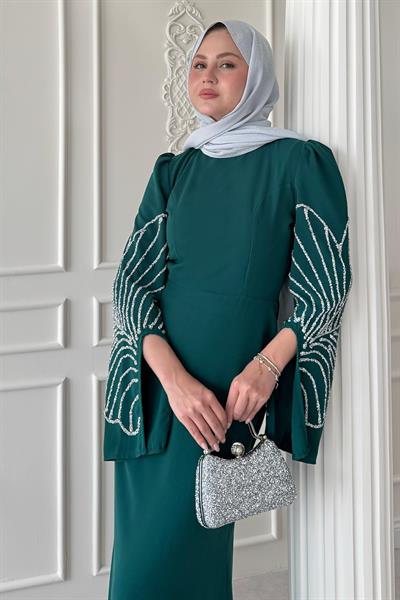 Kesik Kol Detay Taşlı Zümrüt Yeşili Abiye