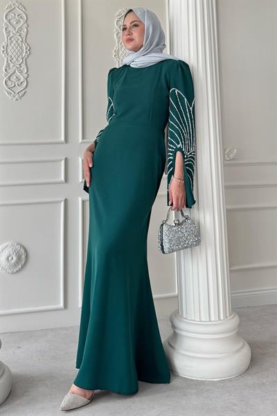 Kesik Kol Detay Taşlı Zümrüt Yeşili Abiye