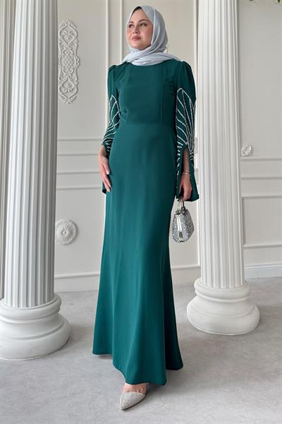Kesik Kol Detay Taşlı Zümrüt Yeşili Abiye