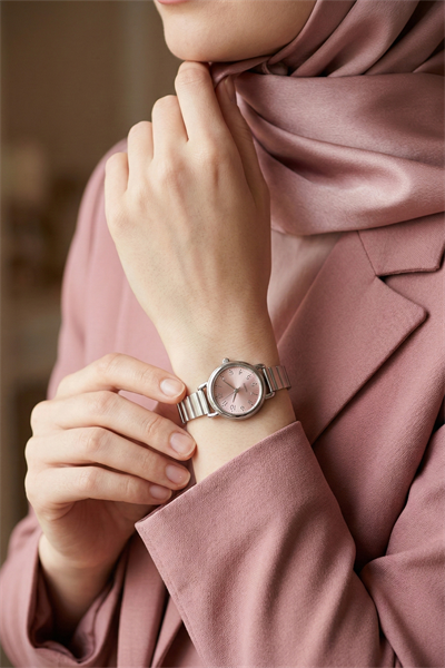 Klasik Ayarlanabilir Gümüş-Pembe Kadın Kol Saati