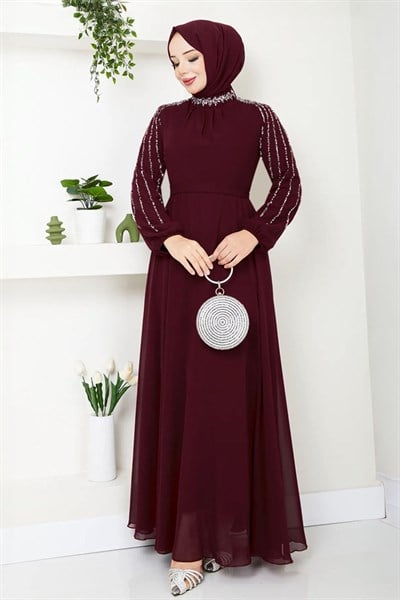 Kolları Taşlı Pullu Bordo Şifon Abiye