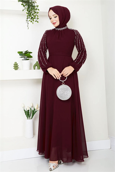 Kolları Taşlı Pullu Koyu Kırmızı Şifon Abiye