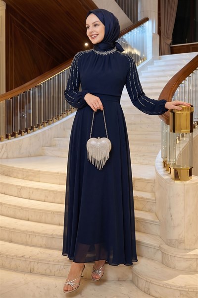 Kolları Taşlı Pullu Lacivert Şifon Abiye