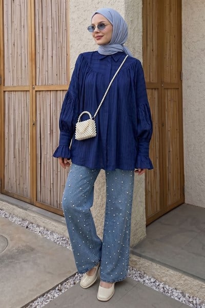 Kolu Fırfırlı Lacivert Gömlek