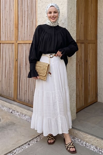 Kolu Fırfırlı Siyah Gömlek