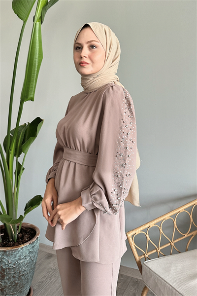 Kolu İnci Beli Büzgülü Bej Takım