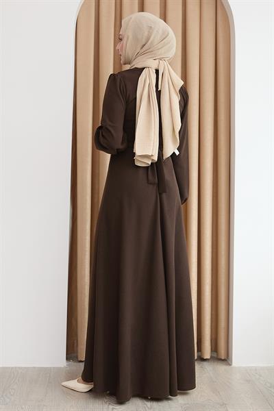 Kruvaze Yaka Zincir Kemerli Kahverengi Elbise