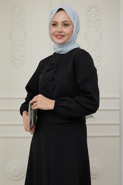 Kurdele Detay Etekli Siyah Takım