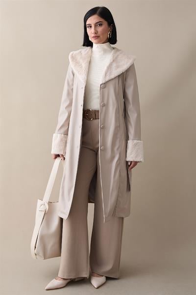 Kürk Detaylı Bej Deri Trençkot
