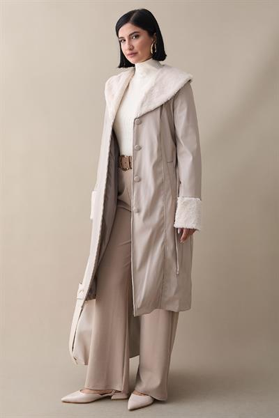 Kürk Detaylı Bej Deri Trençkot