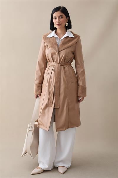 Kürk Detaylı Camel Deri Trençkot