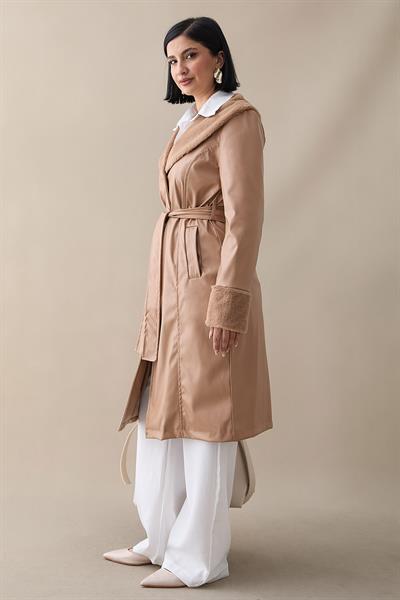 Kürk Detaylı Camel Deri Trençkot