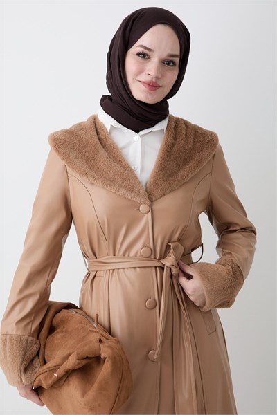 Kürk Detaylı Camel Deri Trençkot