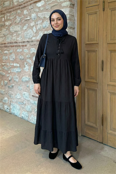 Lina Püsküllü Siyah Elbise