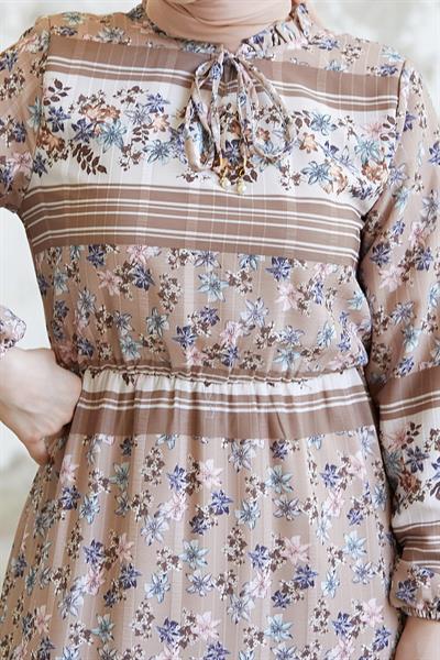 Misa Şeritli Çiçekli Jakarlı Yoryo Açık Kahve Şifon Elbise 