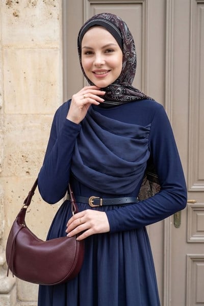 Omuzdan Şal Detaylı Kemerli Lacivert Elbise