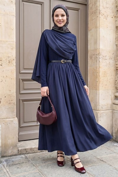 Omuzdan Şal Detaylı Kemerli Lacivert Elbise