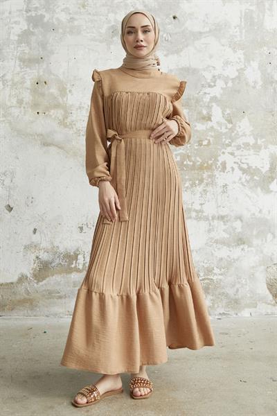 Omuzu Fırfır Piliseli Keten Camel Elbise