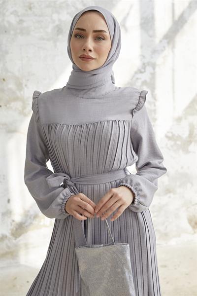 Omuzu Fırfır Piliseli Keten Gri Elbise