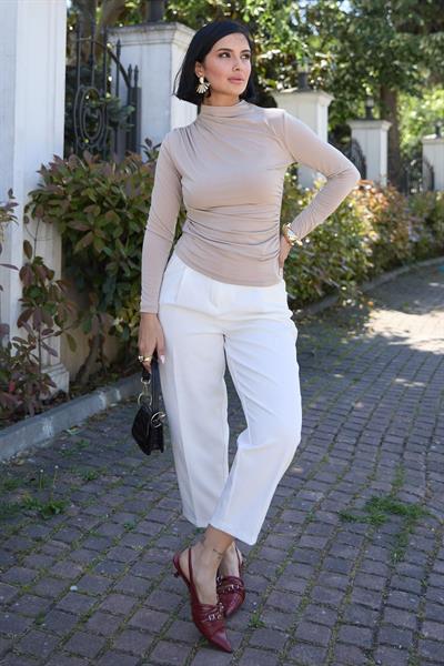 Omuzu Pileli Sütlü Kahve Bluz