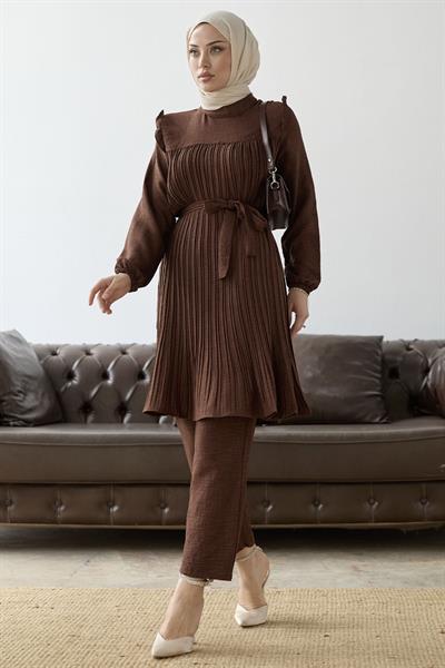 Önü Pileli Fırfır Detay Acı Kahve Takım