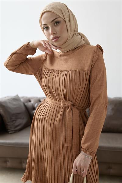 Önü Pileli Fırfır Detay Camel Takım