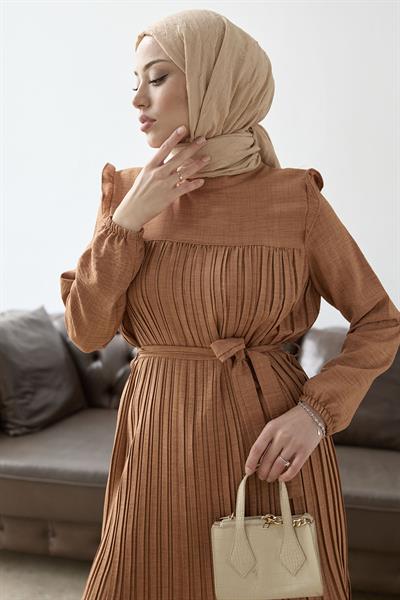 Önü Pileli Fırfır Detay Camel Takım