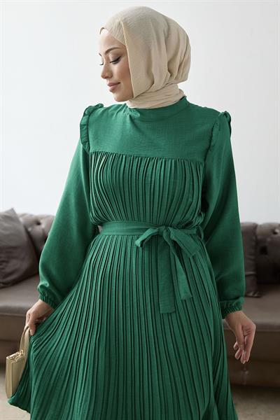 Önü Pileli Fırfır Detay Zümrüt Yeşili Takım