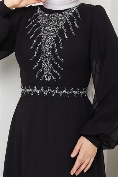 Önü Taşlı Siyah Şifon Abiye