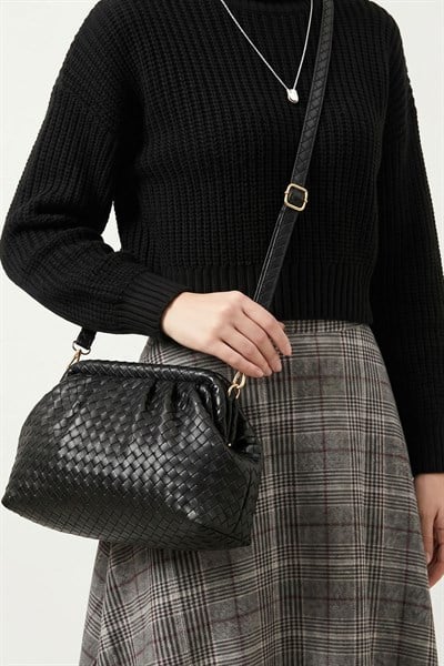 Örgü Desen Dokulu Siyah Clutch Çanta
