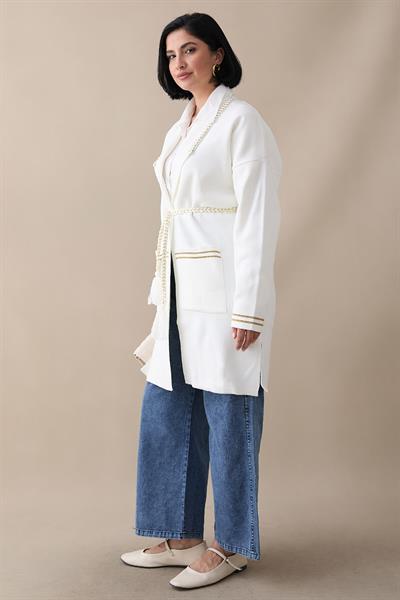 Örgü Ve Sim Detaylı Beyaz Triko Ceket