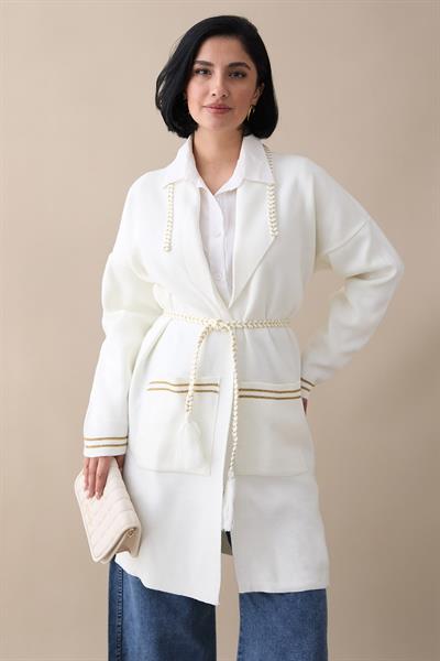 Örgü Ve Sim Detaylı Beyaz Triko Ceket