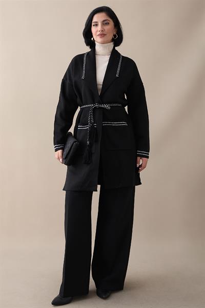 Örgü Ve Sim Detaylı Siyah Triko Ceket