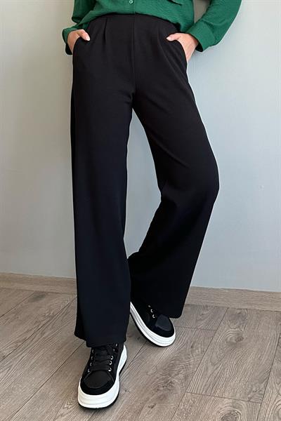 Pile Detay Bol Paça Siyah Pantolon