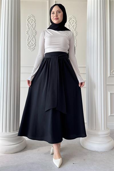Pileli Kuşak Detay Siyah Etek