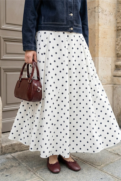 Pileli Puantiyeli Beyaz Etek