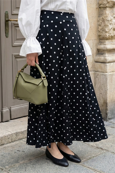 Pileli Puantiyeli Siyah Etek